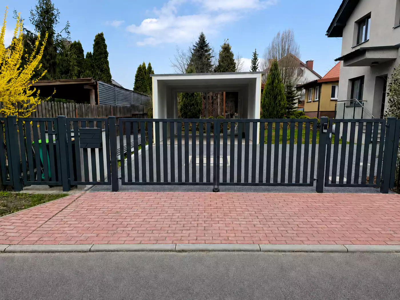 Brama metalowa — realizacja TOKAR Lubliniec
